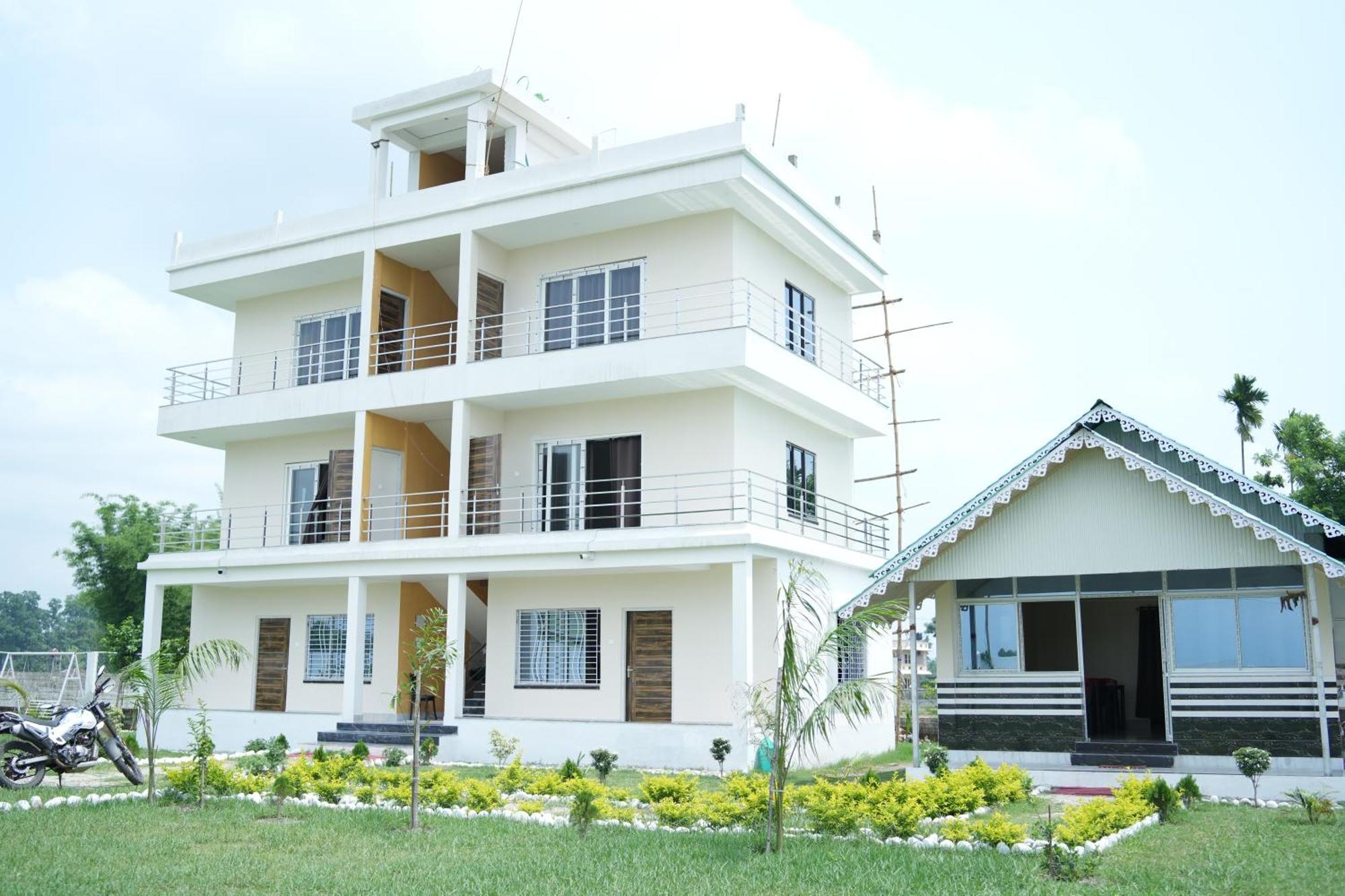 Queen Of Dooars Eco Resort Chalsa Exterior photo